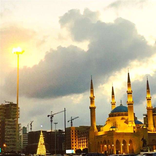 I ❤️ A Stormy Beirut. decoration  christmas  christmastree ... (Beirut, Lebanon)