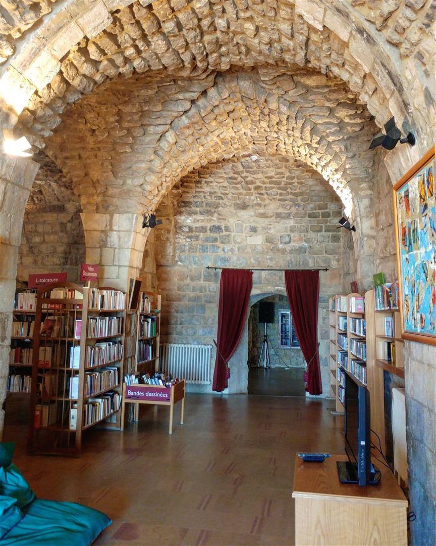 If this medieval and restored structure, a former souk, is not conducive... (Institut français de Deir el Qamar)