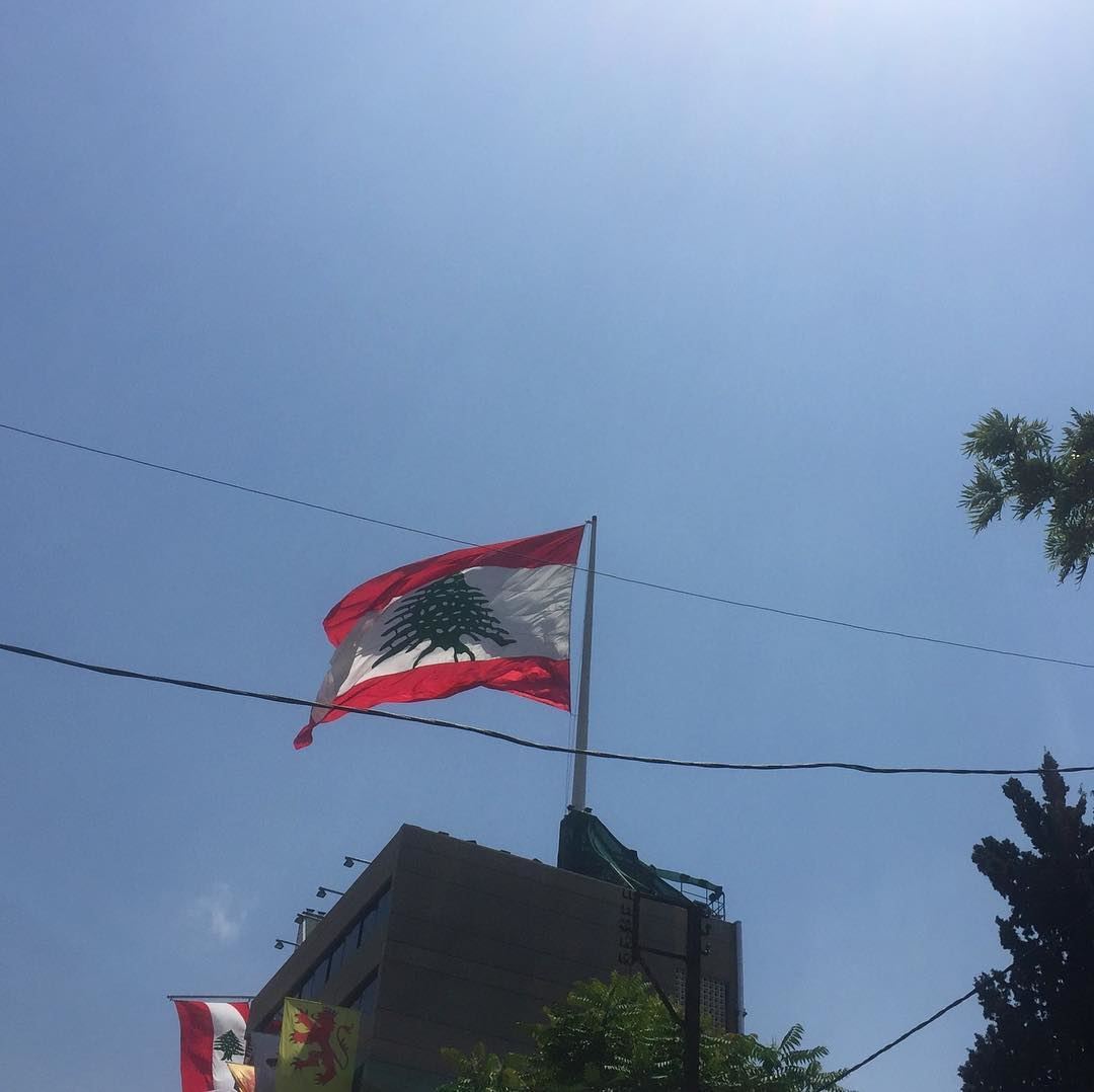  ig_lebanon  instalike  ig_capture  livelovelebanon  flag  wavingflag ... (Mar Mikhael-Armenia The Street)