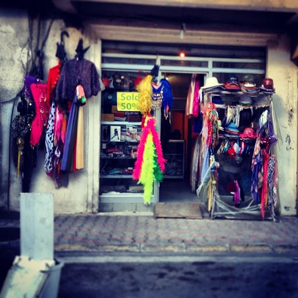 In Drag  streetlife  shopping  shops  clothes  furnelchebbak  fashion ...