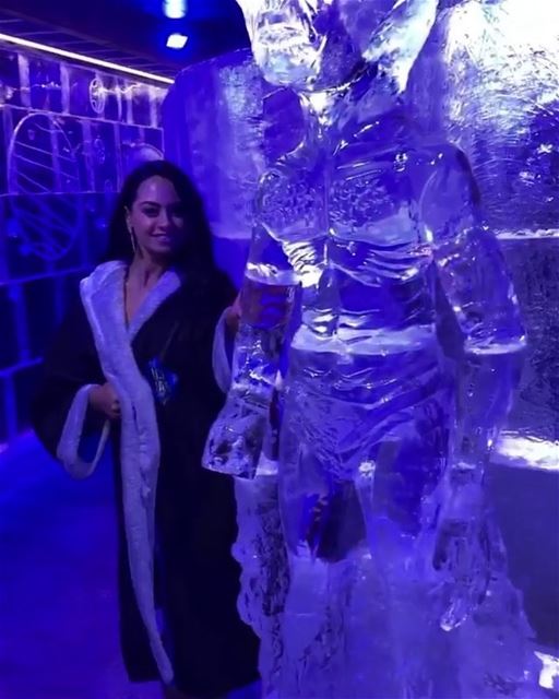 Inaugurado o primeiro e único bar de gelo do Líbano, com uma temperatura... (ICE BAR Beirut)