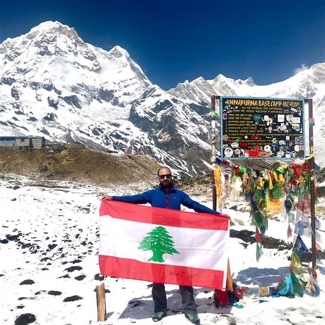 Individually, we take you with us to the peaks and the ends of the world.... (Annapurna Base Camp - ABC)