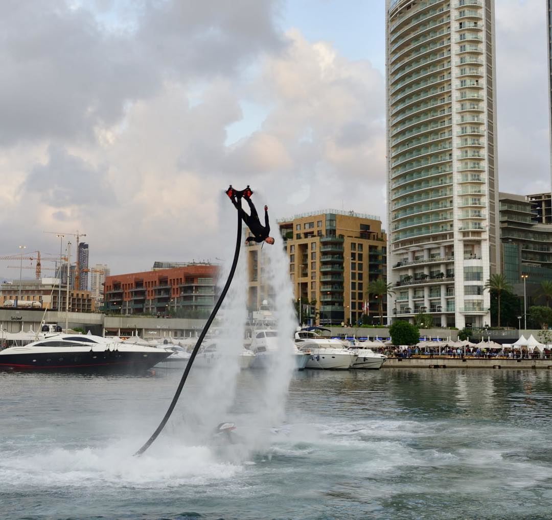 Insanity is the definition of FUN @lehnert.andreas  flyboard ... (Zaitunay Bay)