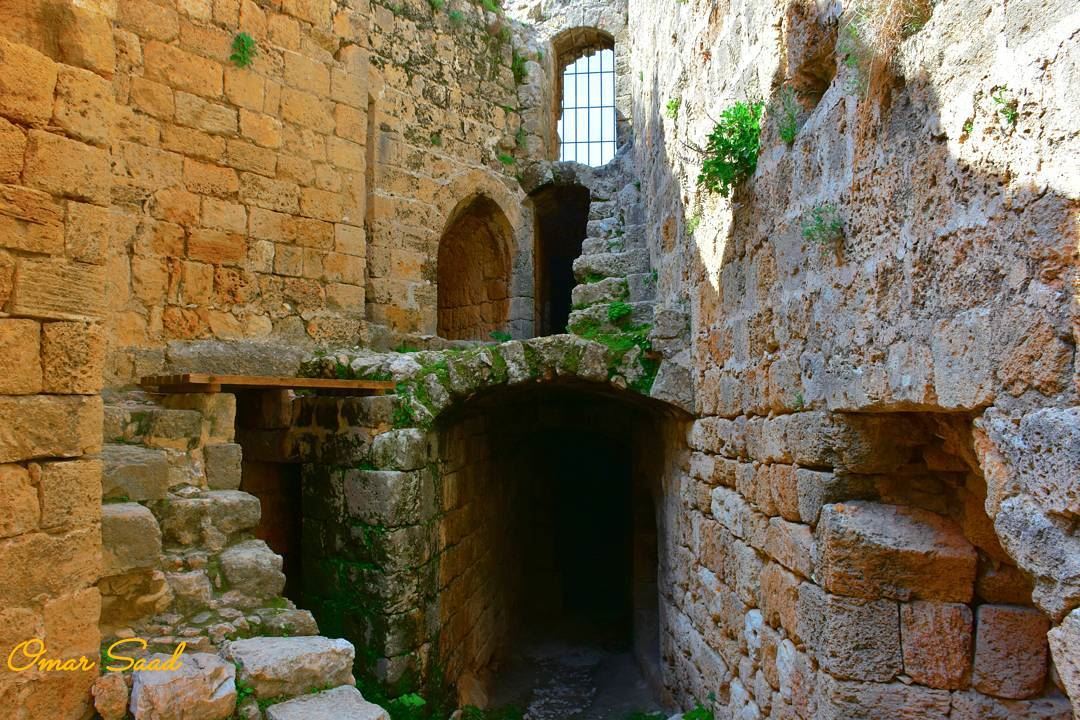 Inside Msaylha  fortress  nord  lebanon  heritage  ruins  middleage  liban... (Hamâte, Liban-Nord, Lebanon)