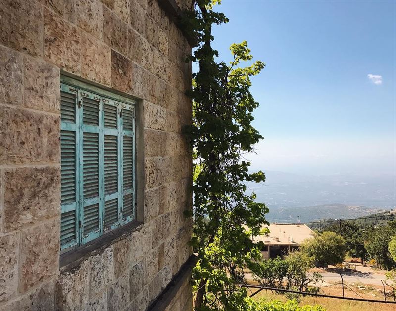INSIDE OUT! wheremyshoeslead. Windows  Abajour  CutInhalf  Old  Blue ... (Aïtou, Liban-Nord, Lebanon)