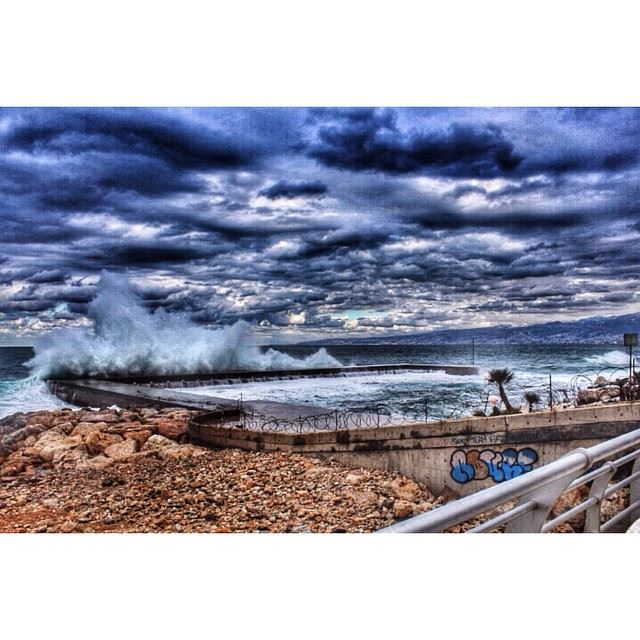  InstaSize  angrysea  storm  waves  beirut  lebanon  wearelebanon ...