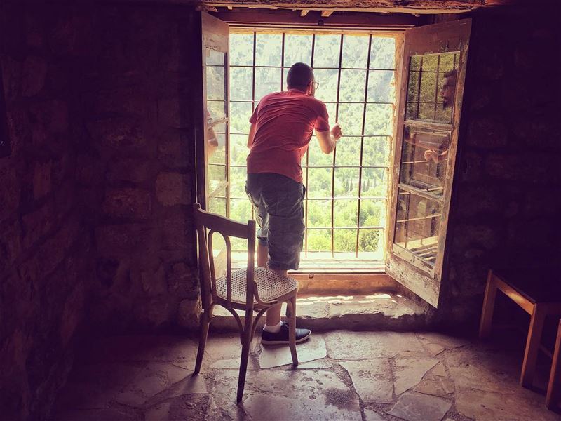 Into the Vast Valley...  bsharri ... (Bcharreh, Liban-Nord, Lebanon)