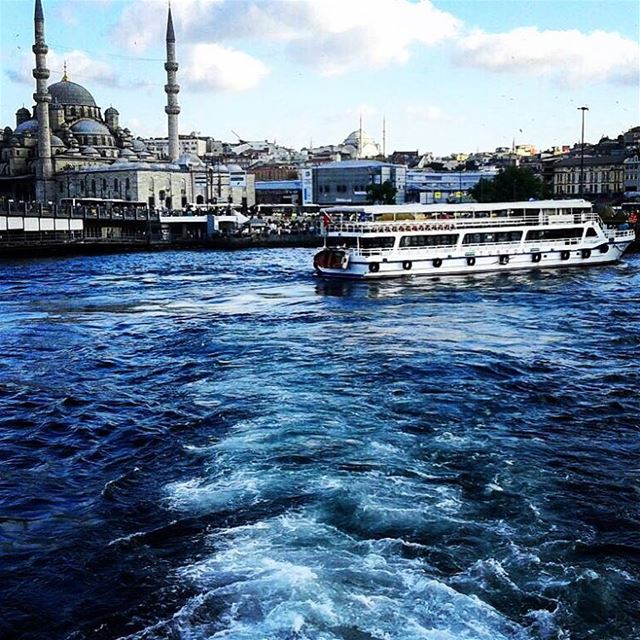 Istanbul! istanbul  turkey  beatiful  city  citylife  bosphorus  cruise ...