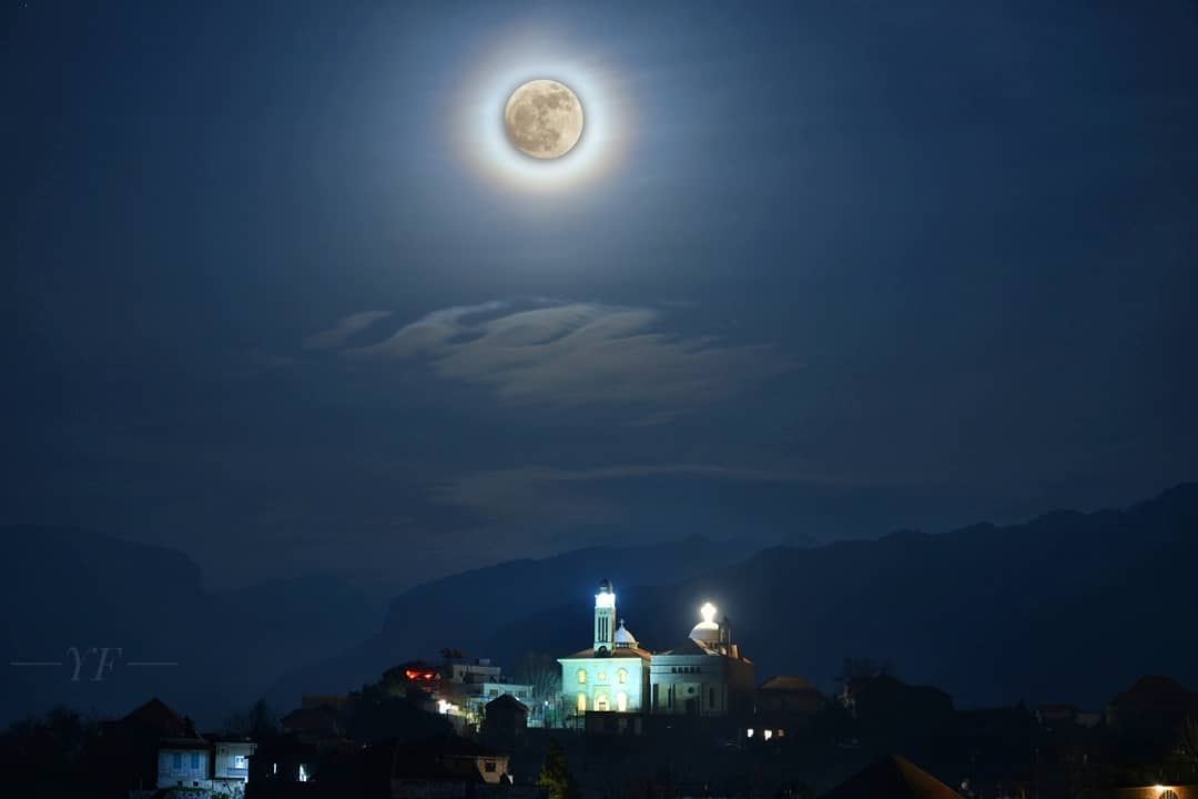 It's a Full Moon 🌚ig_shotz  earth_shotz  globe_shotz  bns_earth ... (Douma, Liban-Nord, Lebanon)