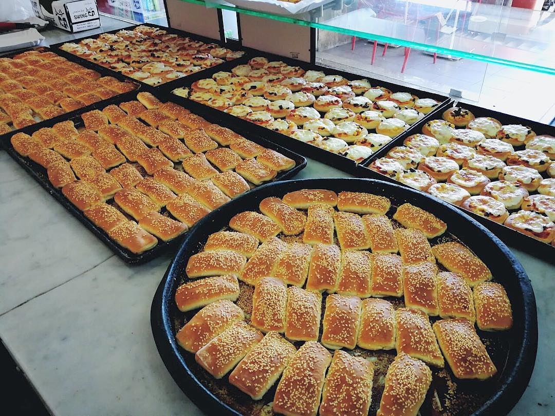 It’s always a good idea for freshly baked mini bites😋👨‍🍳😍👍🤗👅😍😋•• (Rashet somsom - رشة سمسم)