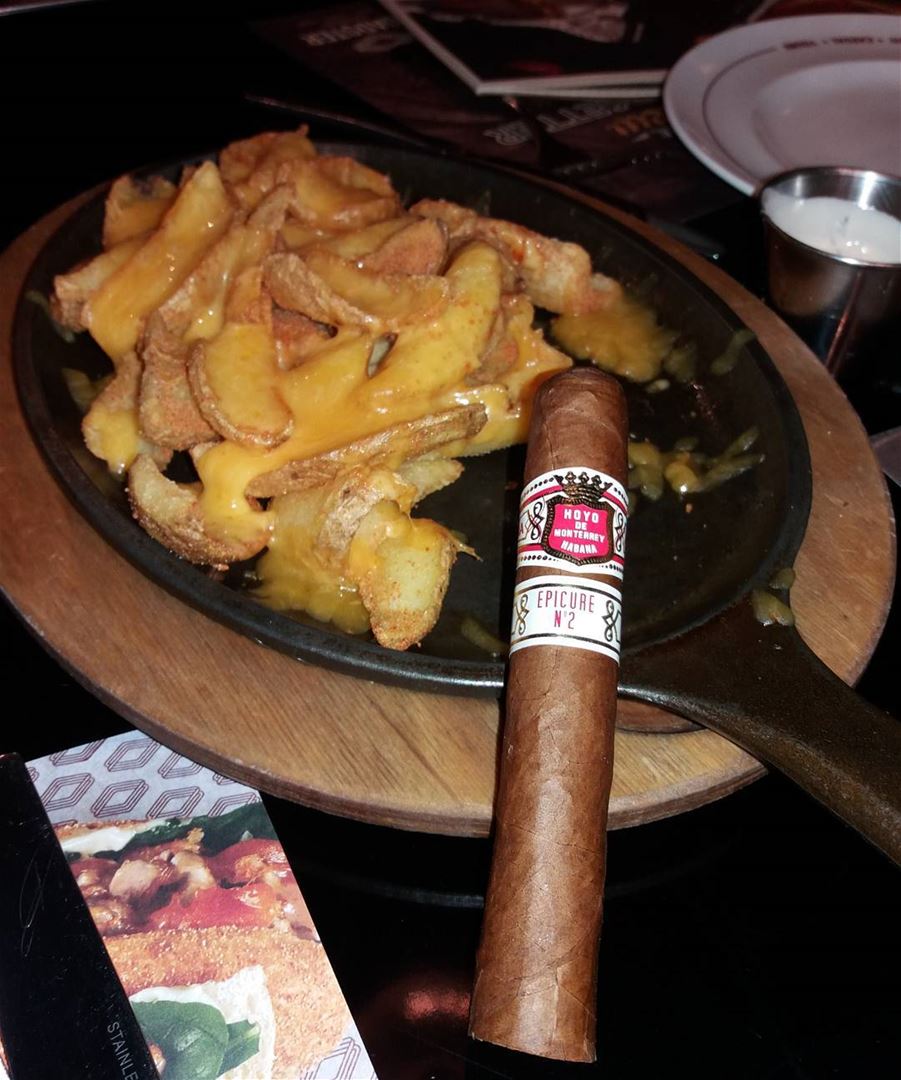 It s Friday ✌ a good start with a great cuban !! have an amazing weekend...