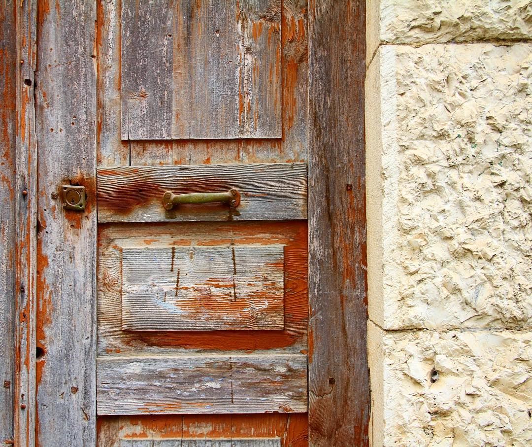 It's time to close the door and move.. door  doorportrait  closeup ... (Ehden, Lebanon)