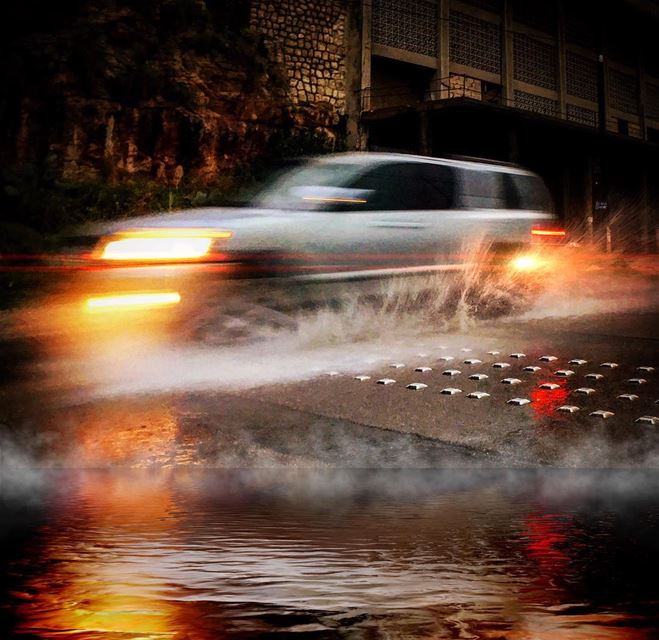 It seemed like the set of an action movie 🎬. The weather was stormy and... (Casino du Liban)