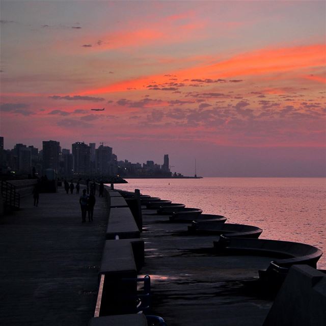 It was a magical  sunset🇱🇧 lebanon  lebanon_hdr  ig_lebanon ... (Beirut Waterfront)