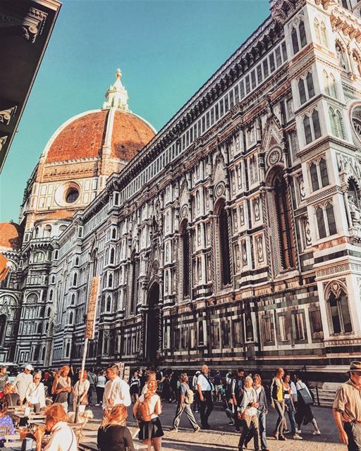  italia  italy  firenze  lebanon  livelovelebanon ... (Firenze, Piazza Del Duomo)