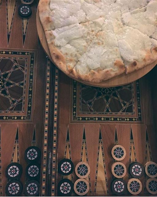 Its just  monday 💚@tafaseelbyzainab  lebanese_in_sweden ... (Kahwet Beirut   قهوة بيروت)
