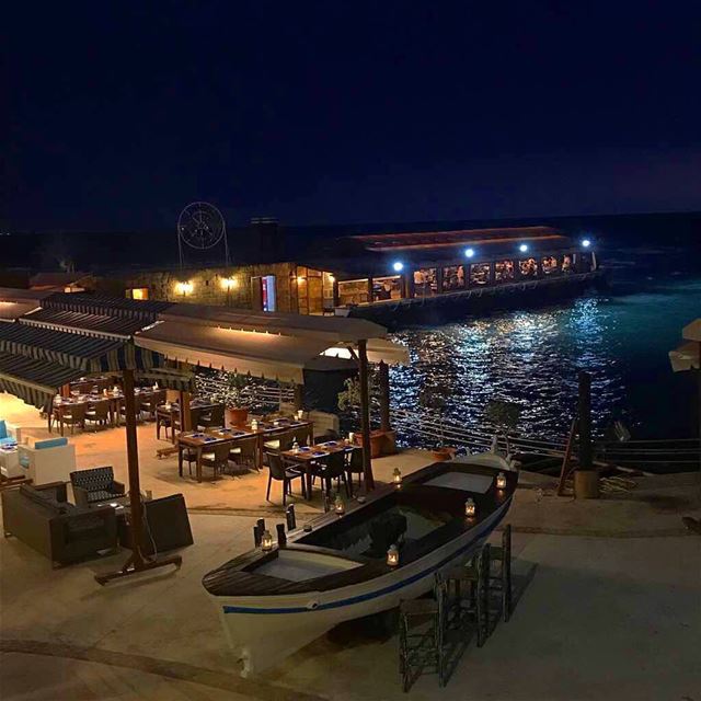 🌅🛶 jbeil  lebanon ... (Port Byblos)