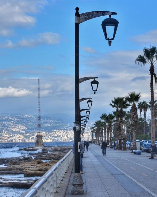 Je vis au jour le jour, pour demain, pas pour hier - Johnny Hallyday... (Beirut, Lebanon)