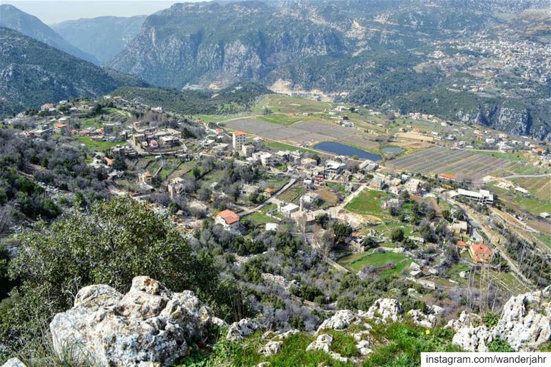 Jerd Hrajel 😍  nature  hiking  trail  lebstory  lebanontraveler ... (Hrâjel, Mont-Liban, Lebanon)