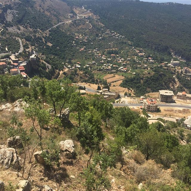  jezzine  jezzinelove  beauty  nature ... (Etoile Du Loup)