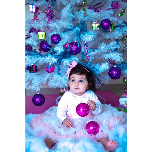 Jingle all the way💗  christmas  christmasphotoshoot  photoshoot ...