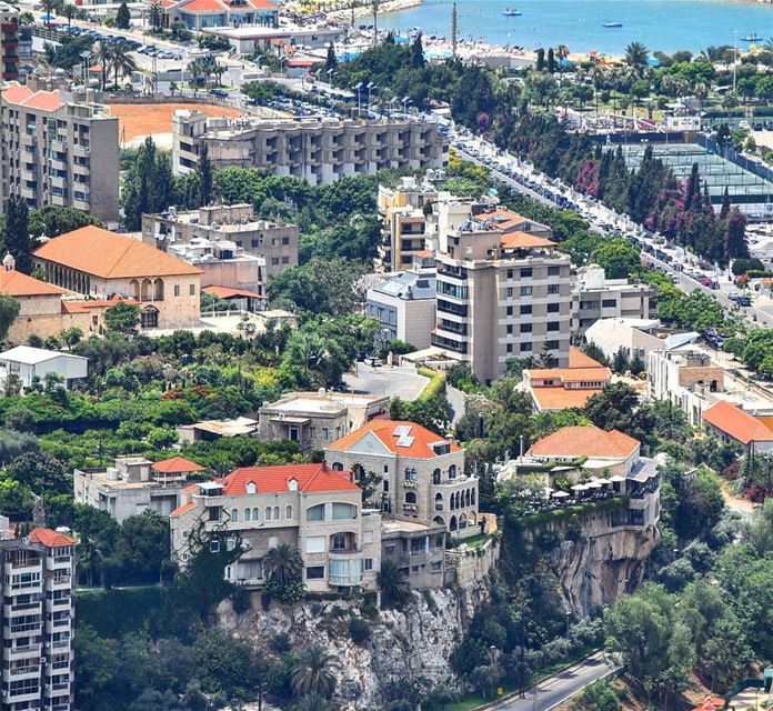  jounieh  lebanon  liban  city  house  home  byme  beach  sea ... (Joünié)