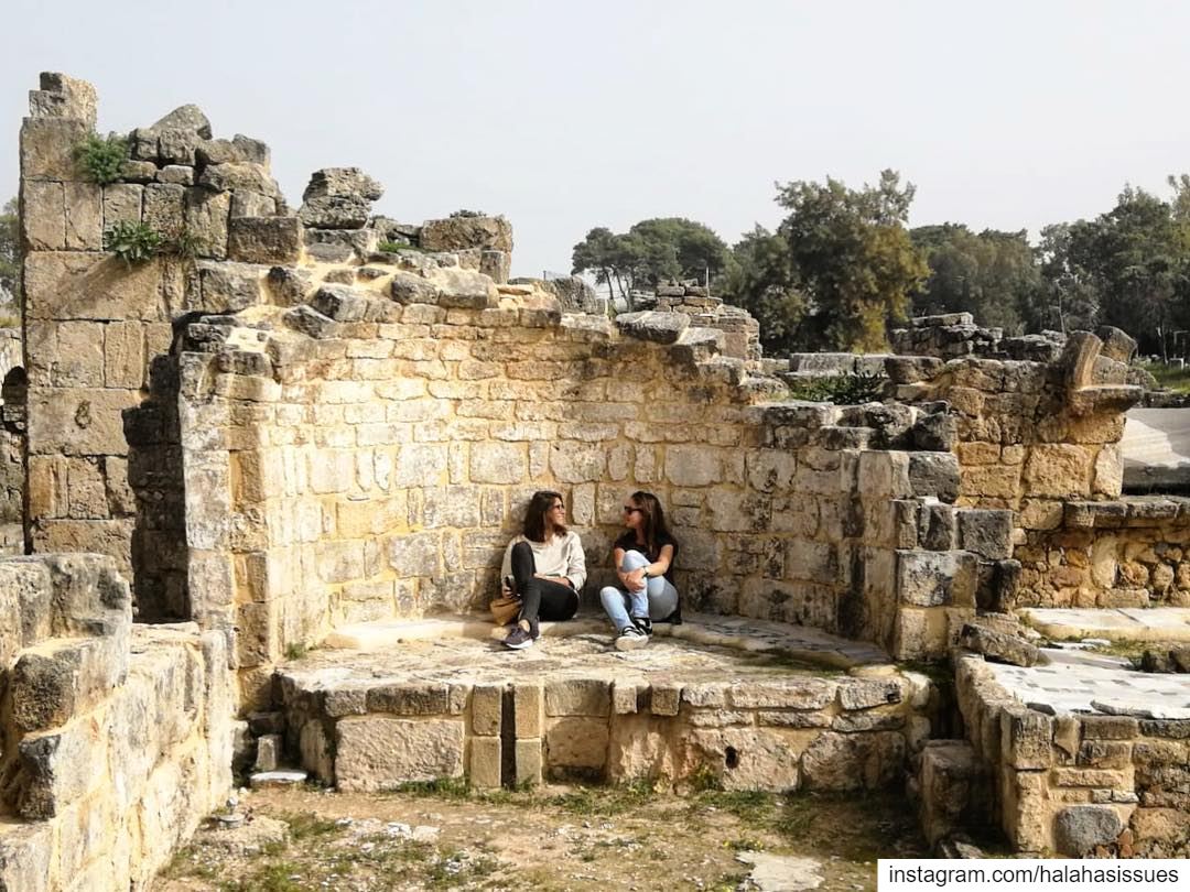 Just chilling in Roman ruins... 👭 LiveLoveTyre  LiveLoveLebanon ... (Tyre, Lebanon)