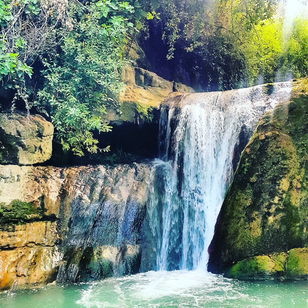 Just let go and fall like a little waterfall💧 hikingadventure hikingday... (El-Mukhtarah, Mont-Liban, Lebanon)