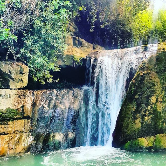 Just let go and fall like a little waterfall💧 hikingadventure hikingday... (El-Mukhtarah, Mont-Liban, Lebanon)