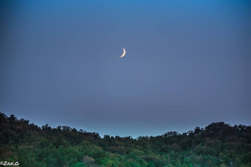 Just like the moon we go through phases. moon  nightview  lebanon ... (Yahchouch)