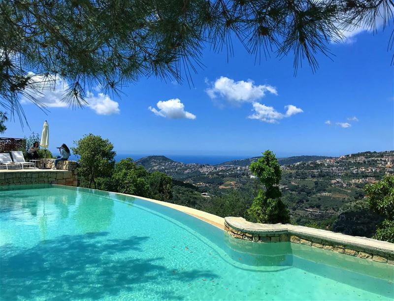Just sit and relax 💙.. calmness relax positivevibes  healthy enjoy nature... (Bkerzay)