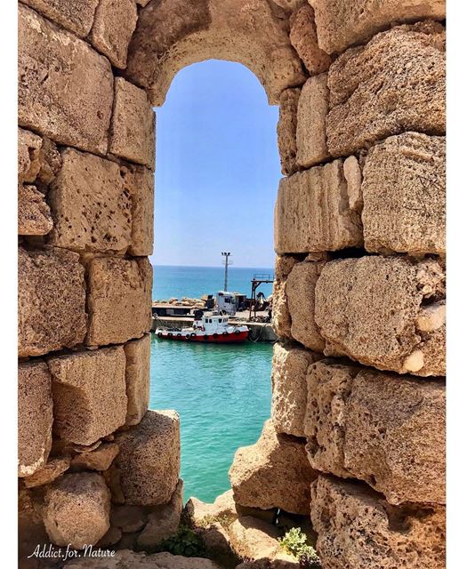 Justice is an unassailable fortress that can not be demolished by the... (Sidon Sea Castle)