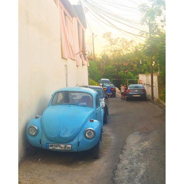 Keep calm and drive a beetle 🚙! Sabah el kheir Beirut 🌞☕️🇱🇧! (Karm El Zeitoun - Achrafiyeh)