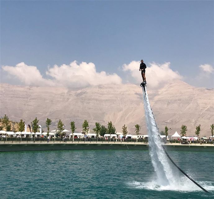 Keep ur head in the clouds ☁️ & ur feet on the flyboard  flyboard  flyhigh... (Zaarour Club)