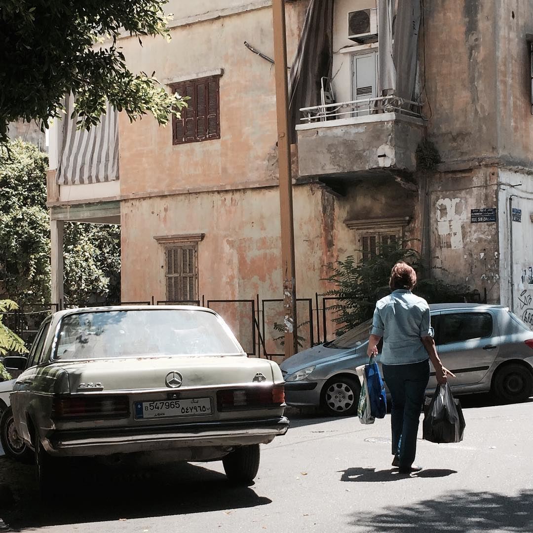  keepwalkinglebanon 🚶🏻‍♀️👜 ...... lbl  beirut  picoftheday ... (Beirut, Lebanon)