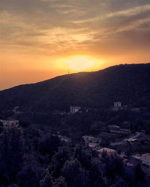 🌄 (Keserwan El Ghine)