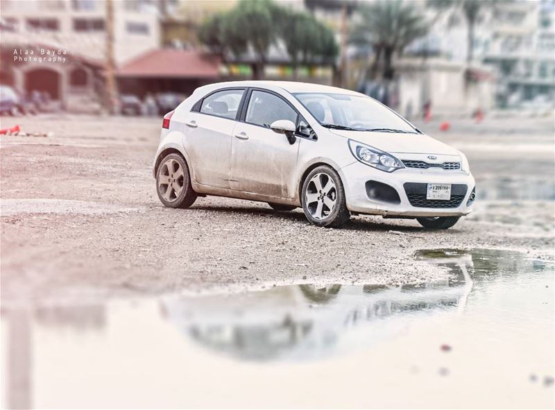  kia rio kiario korean car dirtycar white lebanon reflection supercar...