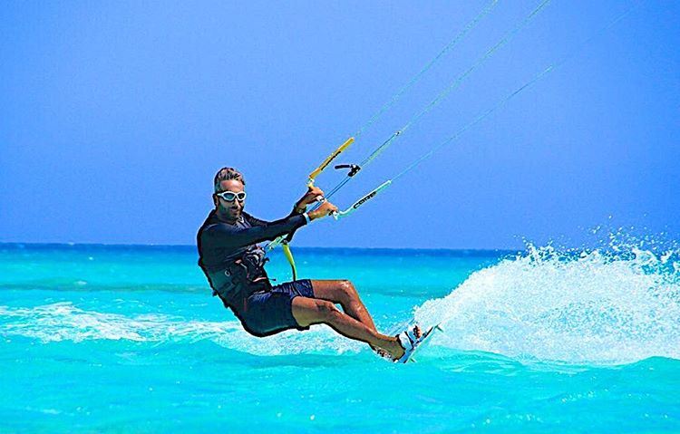kiteboarding addiction sea water (Rabbit Island Tripoli)