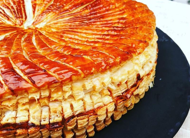 "La Galette des Rois" A delight not to be missed 😋😋😋 place your order...