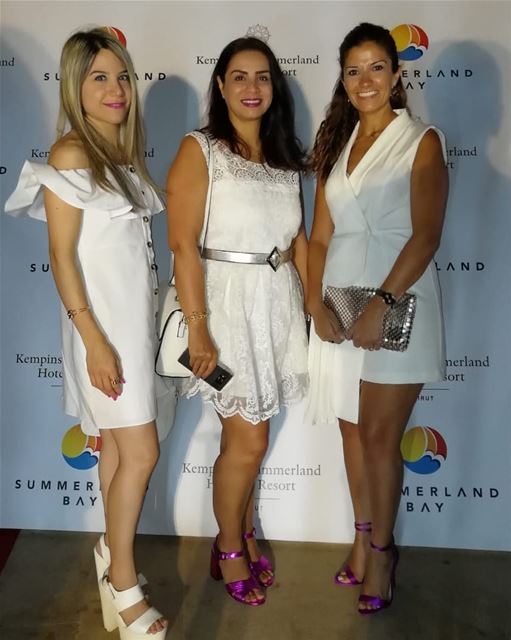 Ladies in white  friends  media  blogger  white  summervibes  nightout ... (Kempinski Summerland Hotel & Resort Beirut)