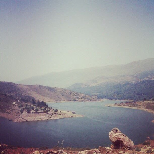  lake  litani  lebanon ...