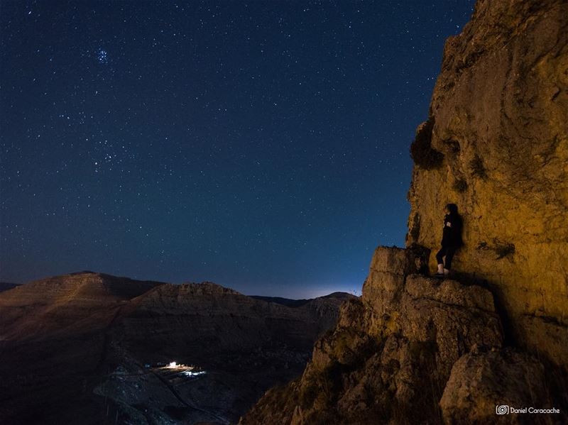  laklouk  mountains  stars ...