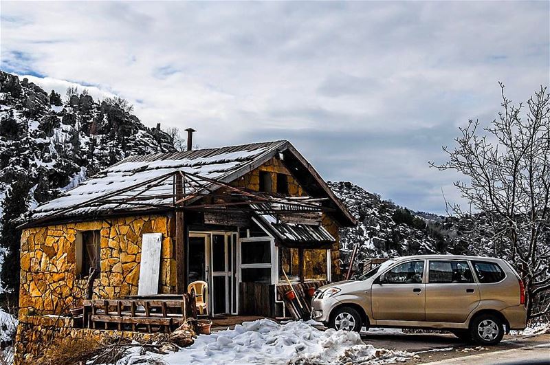 laklouk restaurant  lebanon  snow  restaurant ... (Laklouk)