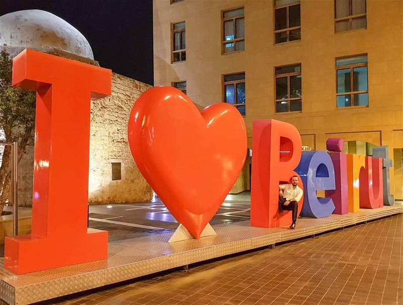 Lama tkoun msarab men Lsahra at 4 AM ... But u stopped to share  Love with... (Beirut, Lebanon)