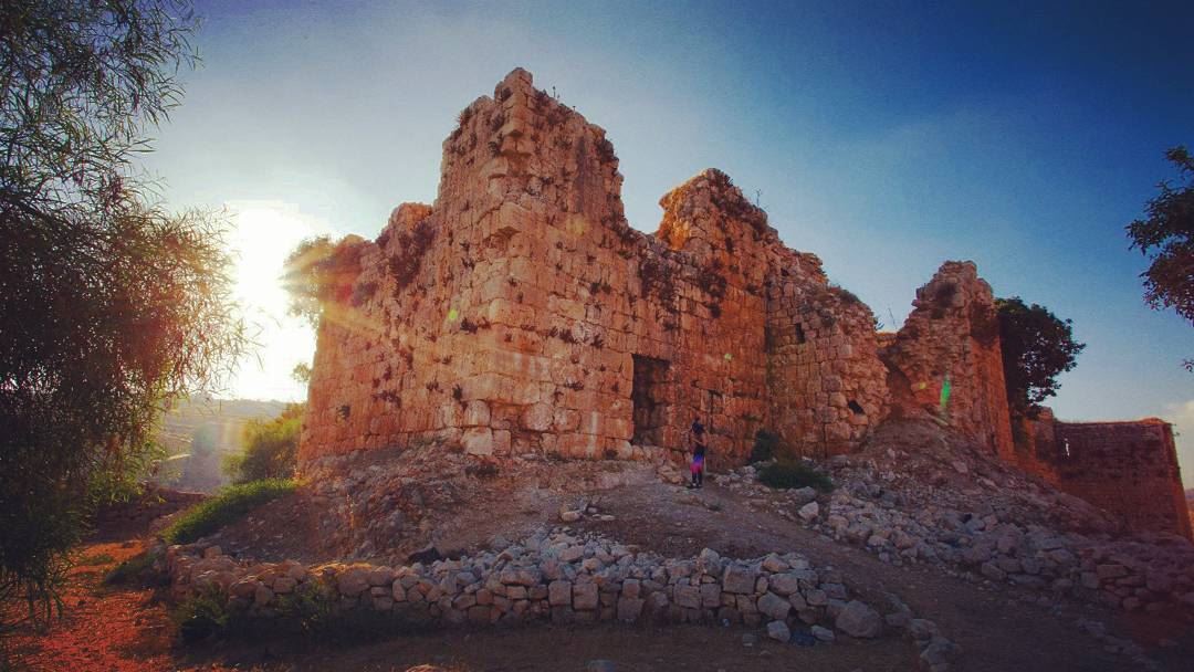 Land full of ruins = Land full of memories ☄ Lebanon  Livelovelebanon ... (Shaqra, Al Janub, Lebanon)