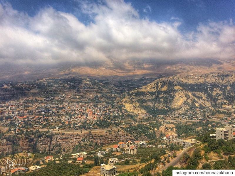  landscape  photooftheday  photograph  photographylovers  nature ... (Bekaa Kafra)