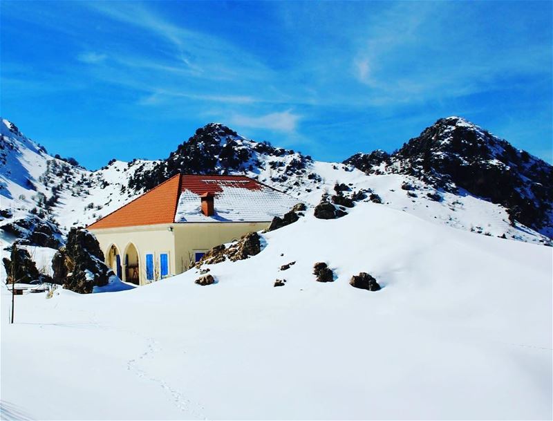  laqlouq laklouk  laqlouk  lebanon mountains snow explore nature... (El Laqloûq, Mont-Liban, Lebanon)