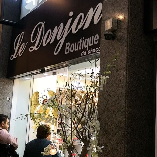 Le donjon chocolat is in z town @le.donjon  chocolat  chocolate  sweet ... (Rue Verdun)