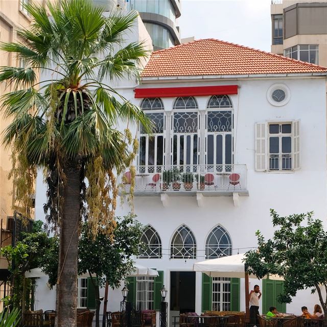 Lebanese Beauty 🏠