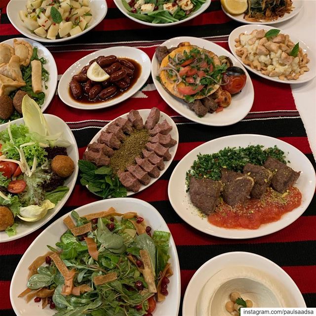 Lebanese lunch but cannot touch it until the 21st  lunch  lebanesefood ... (Daoud Basha)